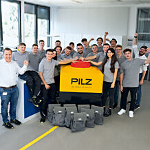 Es geht wieder los: Bei Pilz in Ostfildern starten 18 junge Menschen ins Berufsleben. (Foto: © Pilz GmbH & Co. KG)