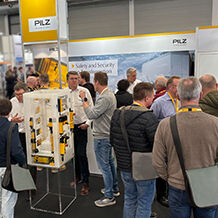 Auf der Messereihe all about automation 2026 hat Pilz Automatisierungslösungen inklusive Safety und Security für alle Industriebereiche und Branchen im Gepäck. Start für Pilz ist am 28. und 29. Januar 2026 in Berlin (Stand 7-535). (Foto: © Pilz GmbH & Co. KG) 