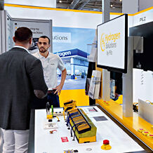 Industry-proven solutions from Pilz enable the safe monitoring and control of processes across the whole hydrogen added value chain. Experts from Pilz will provide information at Hydrogen + Fuel Cells EUROPE. (Photo: © Pilz GmbH & Co. KG)