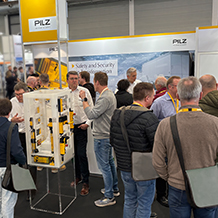 Auf der Messereihe all about automation 2026 hat Pilz Automatisierungslösungen inklusive Safety und Security für alle Industriebereiche und Branchen im Gepäck. Start für Pilz ist am 28. und 29. Januar 2026 in Berlin (Stand 7-535). (Foto: © Pilz GmbH & Co. KG)