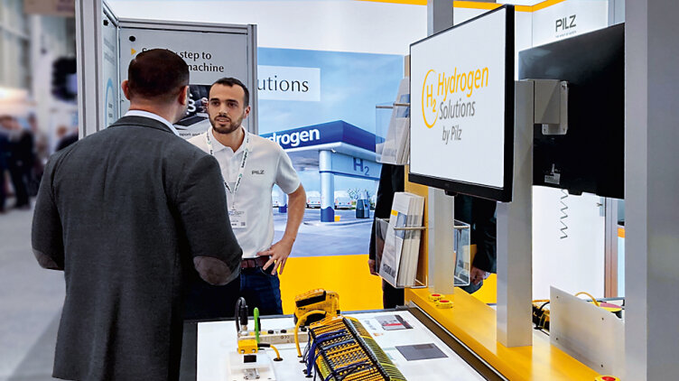 Industry-proven solutions from Pilz enable the safe monitoring and control of processes across the whole hydrogen added value chain. Experts from Pilz will provide information at Hydrogen + Fuel Cells EUROPE. (Photo: © Pilz GmbH & Co. KG)